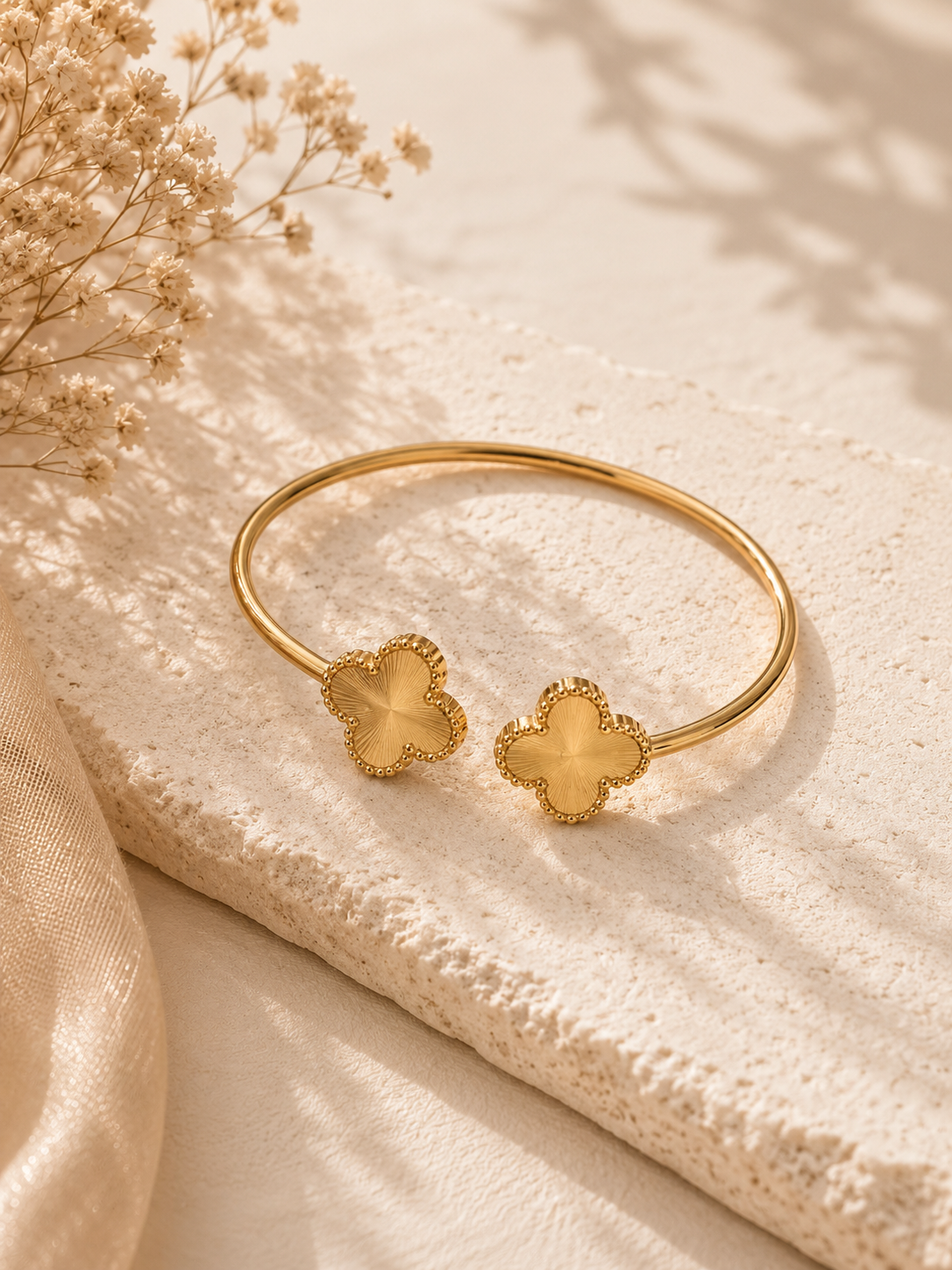 Clover Cuff